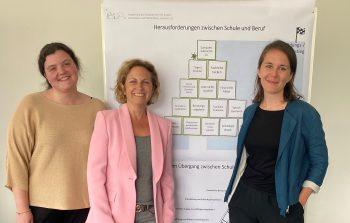 Celine Habig (wissenschaftliche Hilfskraft), Prof.in Dr.in Eike Quilling (Projektleitung), Maja Kuchler (Wissenschaftliche Mitarbeiterin) (v.l.). Foto: HS Gesundheit